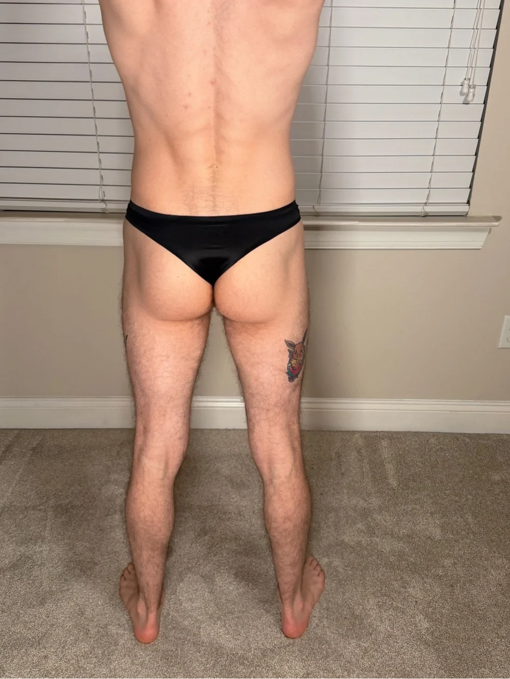 Men's Black Seamless Stretch Thong medium